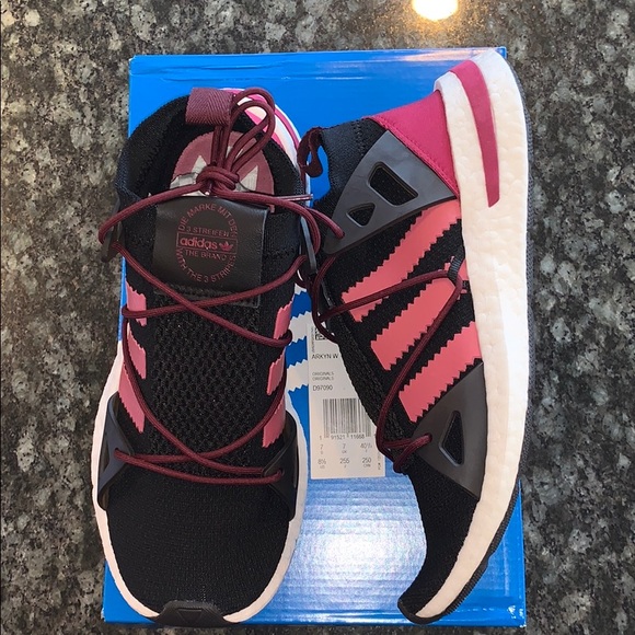 adidas arkyn maroon